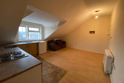 1 bedroom flat to rent, Stourbridge Road, Dudley
