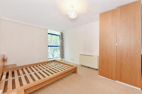 1 bedroom apartment for sale, Sweden Gate, London