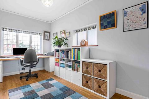 5 Cator Road, London, SE26 5DT