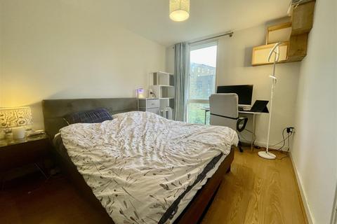 1 bedroom apartment to rent, Baquba Building, Lewisham, SE13