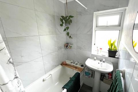22 Abbots Close, Daybrook, Nottingham, NG5 6AU