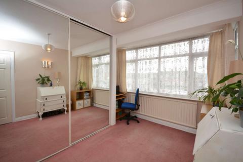 484 Leeds Road, Robin Hood, Wakefield, WF3 3AQ