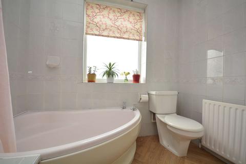 484 Leeds Road, Robin Hood, Wakefield, WF3 3AQ