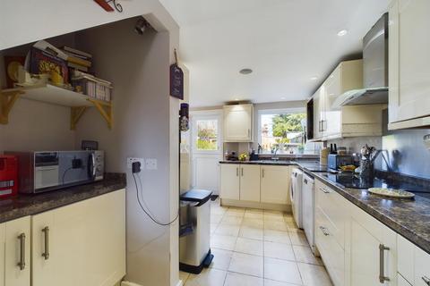 3 bedroom house for sale, Kirdford Close, Crawley