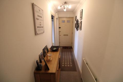 2 bedroom flat for sale, Pier Road, Erith