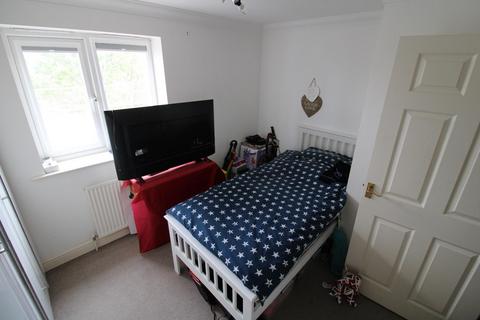 63 Pier Road, Erith, DA8 1TB