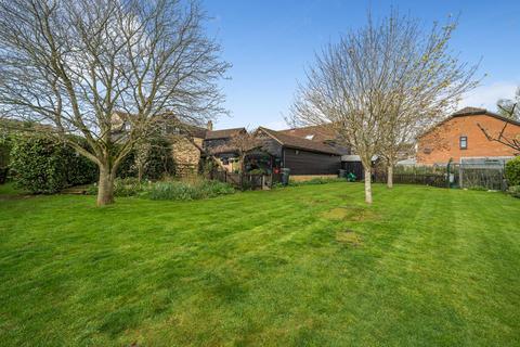 6 bedroom house for sale, Cinques Road, Gamlingay SG19