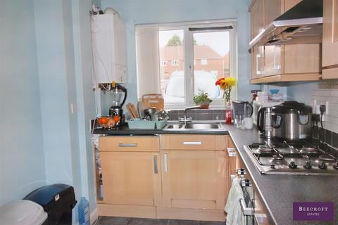 8 Beechlea, Thurnscoe, Rotherham, S63 0NZ