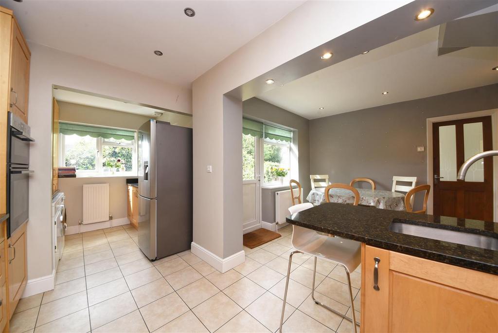 39 Mansfield Pic 10.jpg