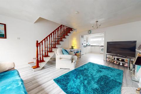 2 bedroom house for sale, Vale View Crescent, Llandough CF64