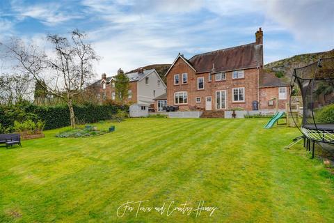 6 bedroom detached house for sale, Hornyold Road, Malvern WR14