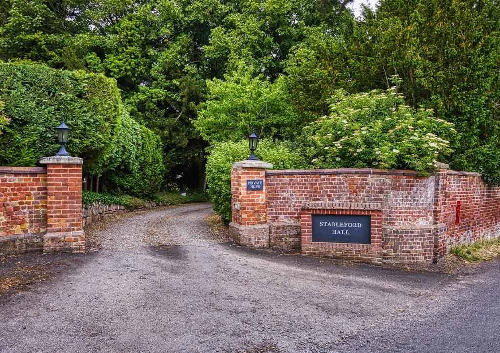 7 Stableford Hall entrance.jpg