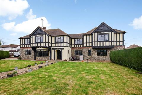 1 Longtye Drive, Chestfield, Whitstable, CT5 3NG