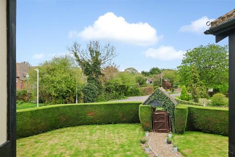 1 Longtye Drive, Chestfield, Whitstable, CT5 3NG