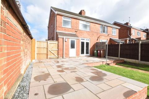 3 bedroom semi-detached house for sale, Burringham Road, Scunthorpe