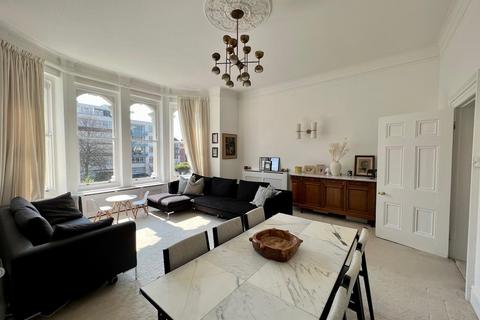 3 bedroom flat for sale, Devonshire Place, Eastbourne