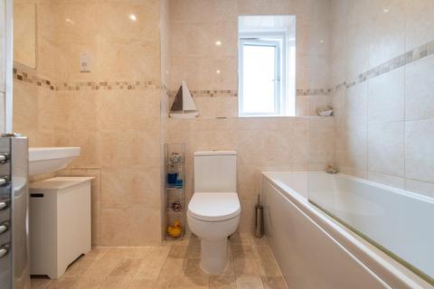 46 Woodfall Drive, Crayford, Dartford, DA1 4TP