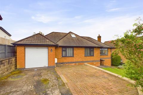 3 bedroom detached bungalow for sale, Freda Avenue, Nottingham NG4