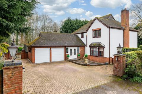 5 bedroom detached house for sale, The Crest, Welwyn