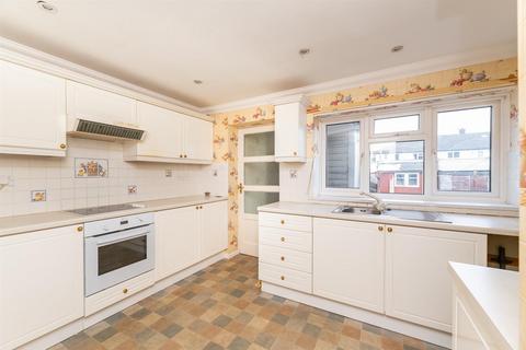 69 Church Close, Pool In Wharfedale, Otley, LS21 1LW