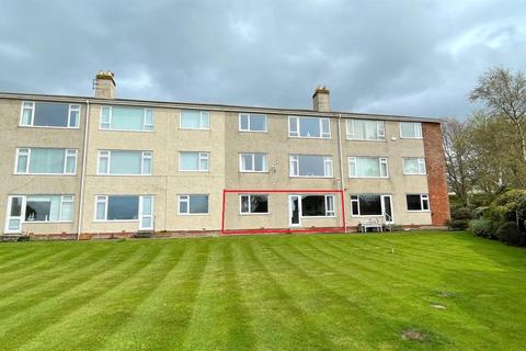 2 bedroom apartment for sale, Marine Court, Deganwy, Conwy