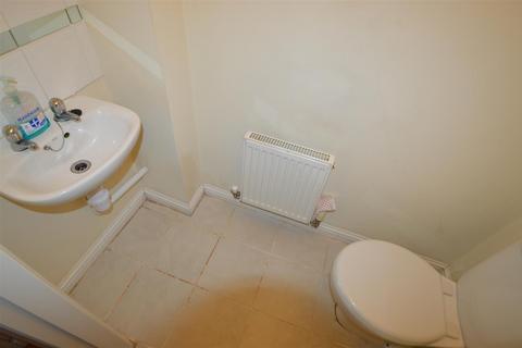 3 bedroom house to rent, Tomlinson Street, Manchester M15
