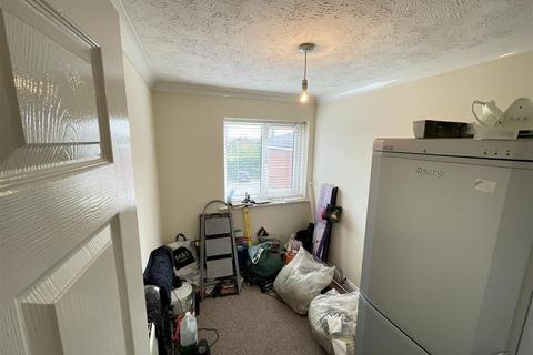 2 bedroom property for sale, Highfield South, Birkenhead
