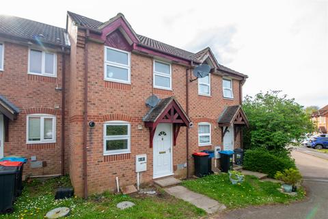 2 bedroom terraced house to rent, Lastingham Grove, Emerson Valley