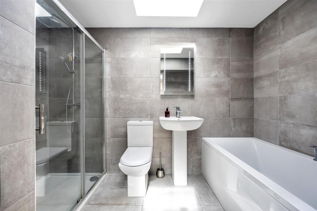 Family Bath/Shower Room/WC
