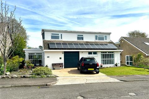 8 Elan Close, Barry, CF62 7LJ
