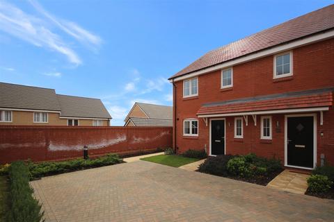 3 bedroom semi-detached house to rent, Plough Rise, Wellingborough NN8