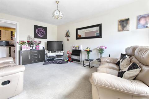 3 bedroom semi-detached house for sale, Northwood Close, Cheshunt