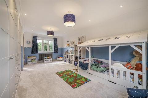 5 bedroom detached house for sale, The Mead, West Wickham BR4
