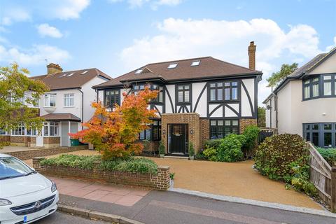 4 The Mead, West Wickham, BR4 0BB