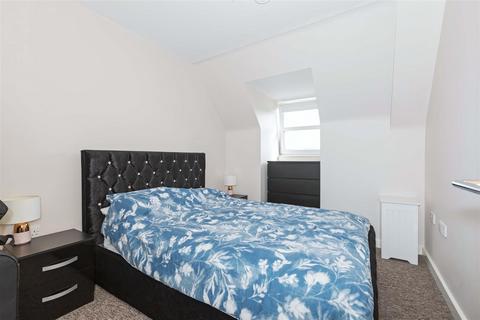 2 bedroom flat to rent, Orme Road, Worthing