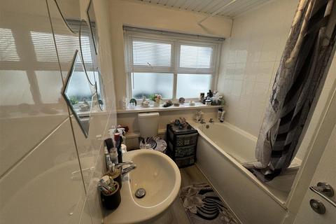 1 bedroom flat for sale, Marine Parade, Worthing, BN11 3QG