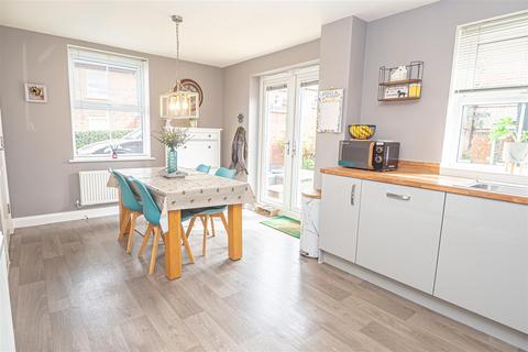 2 Barton Drive, Ashbourne, DE6 1TN