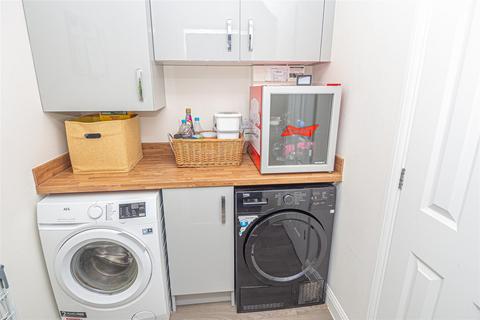 2 Barton Drive, Ashbourne, DE6 1TN