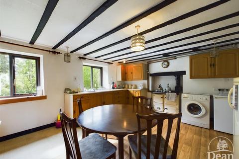 2 bedroom detached house for sale, Hillersland, Coleford