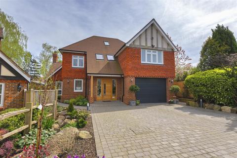 5 bedroom detached house for sale, Orwell Spike, West Malling