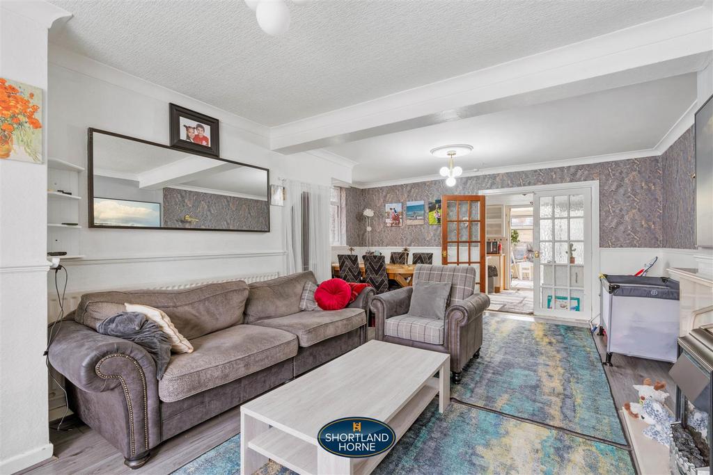 Living/dining room
