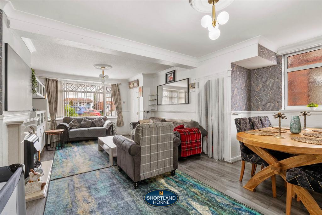 Living/dining room