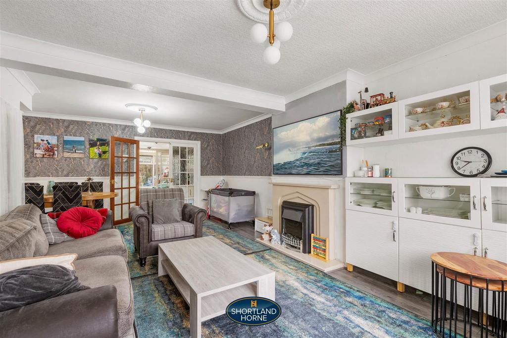 Living/dining room