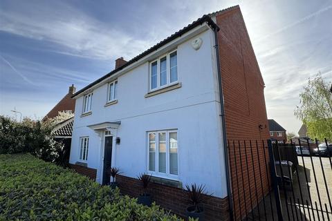 4 bedroom detached house for sale, Ropes Drive, Grange Farm IP5