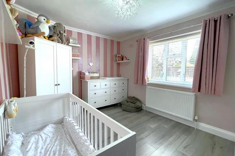 10 Magpie Hall Close, Bromley, BR2 8JQ