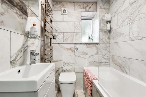 10 Magpie Hall Close, Bromley, BR2 8JQ