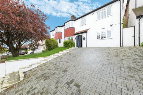 31 Hartley Down, Purley, CR8 4EF