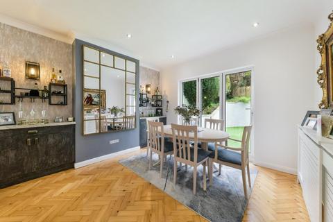 31 Hartley Down, Purley, CR8 4EF