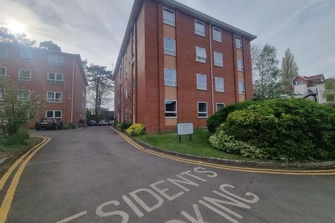 1 bedroom flat for sale, Leckhampton Place, Old Station Drive, Cheltenham