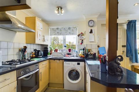 1 bedroom semi-detached house for sale, Headlands Drive, Bridlington